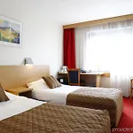 호텔 Bastion Den Haag 3*