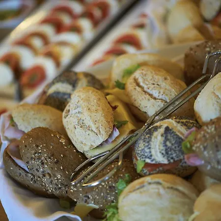 호텔 Bastion Den Haag 리즈윅