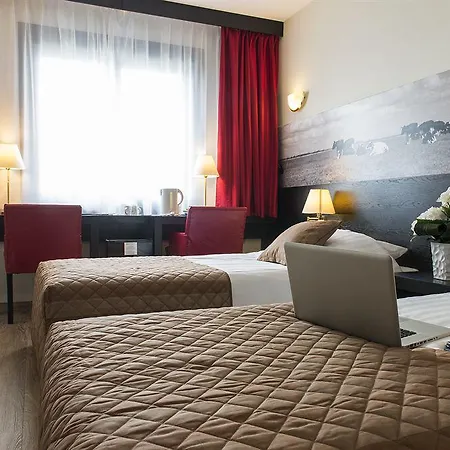 Hotel Bastion Den Haag 3*