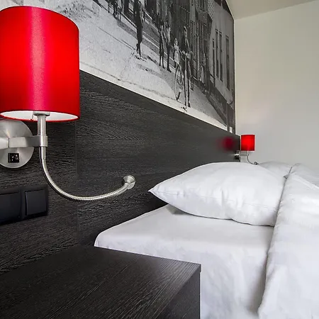 Bastion Den Haag Hotel 3*