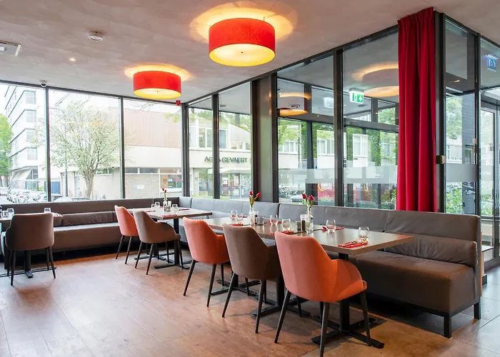 Bastion Den Haag Hotel 3*